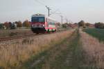 Ein 5047 Triebwagen auf dem Weg nach Wiener Neustadt, aufgenommen zwischen Deutschkreutz und der ungarischen Grenze, Ende Oktober 2011