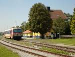 5047 032-7 wartet im Endbahnhof für den Personenzugverkehr, Neckenmarkt/Horitschon auf die Rückfahrt nach Wr.Neustadt, August 2010