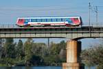 R 2565 von Marchegg nach Wien Hbf. hoch oben auf der Brücke über die neue Donau in Wien. Das Foto entstand am Vormittag des 20.09.2014.