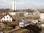 BB-Triebwagen 5047 082 fhrt als R3213 `Radio Obersterreich´ von Wels Hbf nach Grnau im Almtal; hier bereits in Thalheim bei Wels.