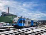 Gleisdorf. Am 12.12.2023 trifft hier der StB 5062 003 von Weiz kommend in Kürze im Zugendbahnhof Gleisdorf als S31 ein.