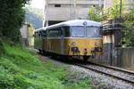 NÖVOG 6581 055-8 und 5081 051-4 fahren am 16.September 2018 als SR 16808 nach Wien Meidling aus der Ladestelle Waldmühle.