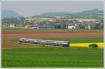 VT 5145.(5-teilig) als R 16002 von Wien unterwegs zum zweiten Oldtimertreffen in Ernstbrunn am 3.5.2009 kurz nach Stetten aufgenommen.