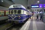 ÖSEK 5145.11 als SR 17289 von Lillienfeld nach Strasshof am 26.November 2016 in Wien Hbf..