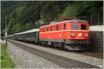 Den zweiten Sonderzug ( E 17274 ) ber den Zauberberg, bespannte am Samstag die Nostalgie E-Lok 1010 003 von Mrzzuschlag nach Wien FJBf. 
Gloggnitz 28.5.2011