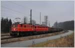 1040 013 und 1010 003 vom Club 1018 am 4.1.2014 abfahrbereit in Sierndorf mit der 2080 Tonnen schweren Vollrübe 59015 nach Tulln.