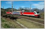 1014 010 und 1014 012 mit ihrem Messwagen als SPROB 94051 von Gloggnitz nach Eichberg am 10.4.2008 bei der Einfahrt in Eichberg.