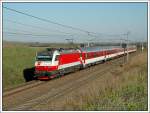 IC 405 „Tatran“ von Wien West nach Kosice am 15.4.2007 kurz vor Gramatneusiedl.