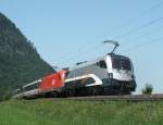 Am 26.5.2007 fuhr 1016 034 (Spirit of Salzburg)in DoTra mit EC 162 Richtung Innsbruck - Zrich - Basel bei Niederaudorf kurz vor Kufstein vorbei.