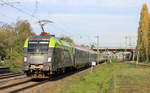 Am 27.10.2019 fährt 1016 014 mit EC 113 Frankfurt-Klagenfurt durch Stuttgart-Obertürkheim. Gruß an die getroffenen Fotografen und ein Dankeschön an den Melder. 