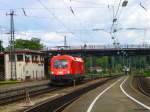 1016 026 der BB hat gerade den IC aus Innsbruck in Lindau an die 234 467 abgegeben und fhrt nun auf ein Abstellgleis - am 30.07.2007