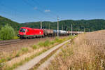 1016 027 ÖBB mit einem Kesselwagenzug bei Wernstein Richtung Wels, 22.07.2020