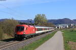 1016 011 mit dem IC 183/RE 50183 (Stuttgart Hbf/Singen(Htw) – Zürich HB) bei Rietheim 20.4.22