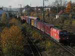 1016 041 mit einem Containerzug am 5.11.2008 in Regensburg.