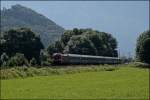 1016 036-4 bringt bei Niederaudorf den OEC 563  HANDL TYROL SPECK  von Bregenz nach Wien Westbahnhof.