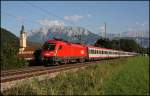 1016 013 bringt den OEC 161 „VORALBERG“, Zrich HB – Wien West, beim Kloster Raisach in die Landeshauptstadt.