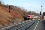 Einer der wenigen Zge der hochwertigen Fernverkehrs, der zur Zeit noch ber die Filsbahn fhrt, ist der EC 112, welcher im Taurus-Sandwich gefahren wird. Am 19.3.2010 fhrte 1016 040-6 den Zug bei der Durchfahrt von Gingen an, wo sie auf den Chip wanderte.