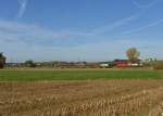 247 044 + 1016 009 mit einem umgeleiteten Gterzug am 26.10.2013 bei Weidenbach.