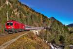 1016 016 fährt mit dem IC 662 über das Radonnabach Viadukt in Wald a/A .Bild vom 4.12.2015