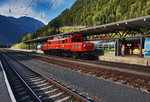 1020 018-6 unterwegs beim Stürzen, im Bahnhof Mallnitz-Obervellach.