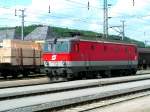 1044 047-1 bei der Durchfahrt Bhf.Attnang ; 070510