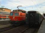 Die 1044 119 am 04.01.2008 in Passau HBF beim umfahren des Zuges.