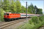 E-Lok 1044 040 fhrt mit IC 533 von Wien Sd nach Villach.