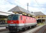 Die Linzer 1044 033 ist am 5.8.2009 in Klagenfurt Hbf abgestellt