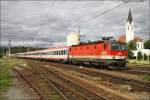 1044 045 fhrt mit IC 534  sterreichischer Stdtebund  von Villach nach Wien Meidling.