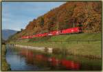 10-fach Lokzug von Bruck an der Mur nach Wien, angefhrt von 1116 199 in Schlglmhl am 26.10.2006.