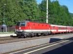 Sprinter mit 1044-031-1 in Salzburg-Aigen.