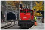 1063 042-4 vor dem Schattenburgtunnel in Feldkirch.