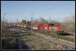 1064 007 mit Güterzug in Nickelsdorf am 5.12.2018.