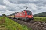 1116 030 von der ÖBB ist am 07.09.2017 mit einen ARS-Autozug bei Retzbach unterwegs.