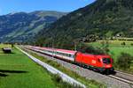 Wenige Augenblicke nach dem umgeleiteten EC 87 kam der EC 113 nach Klagenfurt an meinem Fotostandpunkt bei Luggau im Gasteinertal durchgefahren.