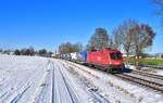 1116 103 mit einem KLV am 10.12.2021 bei Langenisarhofen.