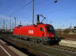 BB Taurus 1116 129-6 brachte den CNL 43314 von Wrgl ber Kitzbhel nach Dortmund Hbf.,fhrt in Leerfahrt nach Kln zurck.Ausfahrt Gleis 18 in Dortmund Hbf.(17.02.2008) 