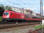 BB Taurus 1116 024-9 vor einem EC bei der Durchfahrt durch Frth Hbf.