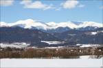 Suchbild des Tages ;O)  Vor dem Panorama der Seckauer Alpen fhrt eine 1116 mit dem IC 533 von Wien nach Villach.