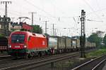 1116 029-8 mit einem Gterzug Richtung K-Ehrenfeld (/Aachen) bei der Durchfahrt in Kln-West, 30.4.11