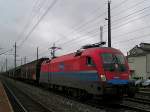 1116 019-9 (RailCargoHungaria) zieht bei Marchtrenk den Audizug Richtung Linz;110920