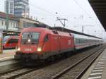 Taurus BB 1116 108 steht als IC 2056 Heidelberg - Saarbrcken am 07.11.2011 in Kaiserslautern