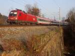 1116 076-9 am 11.11.2011 mit IC 642 von Wien Westbahnhof nach Salzburg zwischen Frankenmarkt und Pndorf.