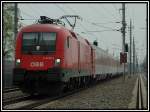 EC 100 „Joze Plecnik“ von Laibach auf dem Weg nach Prag bespannt mit 1116 031 kurz vor der Durchfahrt in Kalsdorf am 25.4.2006