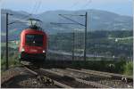 1116 266 zieht IC 537  Alpen Adria Universitt  von Wien Meidling nach Villach.