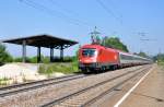 1116 117 mit EC 113 nach Klagenfurt.Bild Aufgenommen auf der Filsbahn in Gingen(Fils)am 27.7.2012