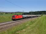 Die 1116 076 mit einem Kesselzug am 16.06.2012 unterwegs bei Pndorf.