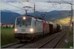 Vectron 193 901  und 1116 107 ziehen den DG 55507 (Zur - Ve) durch das abendliche Murtal. 
Zeltweg 15.9.2012