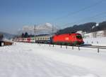 Die 1116 051 mit einem Sonderzug am 26.01.2013 unterwegs bei Fieberbrunn.