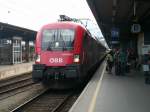 1116 258-3 bei der Einfahrt in Salzburg Hbf mit Ziel Wien West, 17.8.2006